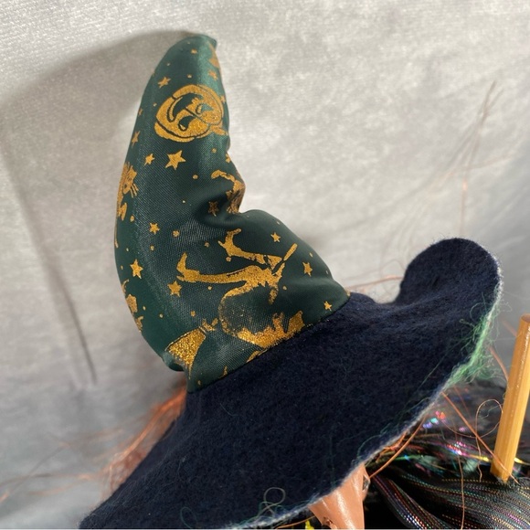 Vintage Witch w Broom Halloween Decoration 24” Glowing Eyes Laughs Moves Tested - Picture 3 of 10